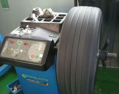 補胎后是否必須進行動平衡？專業(yè)設備修理視角解析